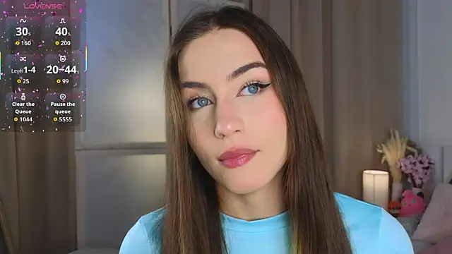 Moonlight1Sonata1 online show from November 15, 2025, 9:13 am