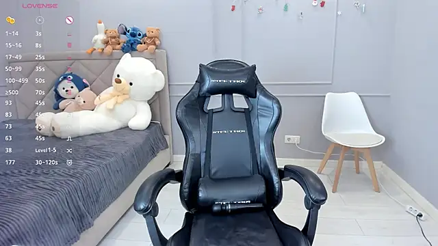 Yunleah online show from February 25, 2026, 5:29 am