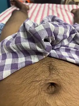 usermood2000 online show from October 18, 2025, 6:59 am