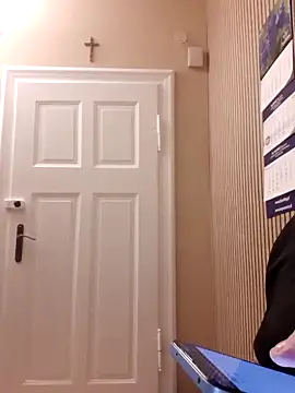 Snapshot of krysztalowy chatting on November 17, 2025, 5:55 am krysztalowy online show from November 17, 2025, 5:55 am