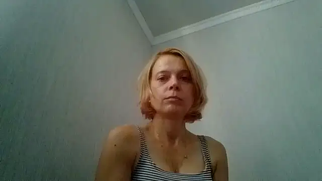 Snapshot of LiluXRose chatting on September 10, 2025, 9:41 am LiluXRose online show from September 10, 2025, 9:41 am