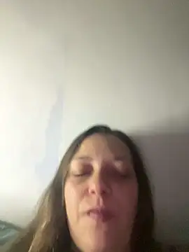 Scarlett28 uk online show from November 3, 2025, 9:51 pm