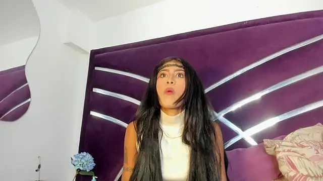 babilett online show from April 5, 2026, 8:37 pm