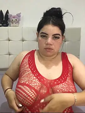 Kuromy x online show from April 16, 2026, 7:14 pm