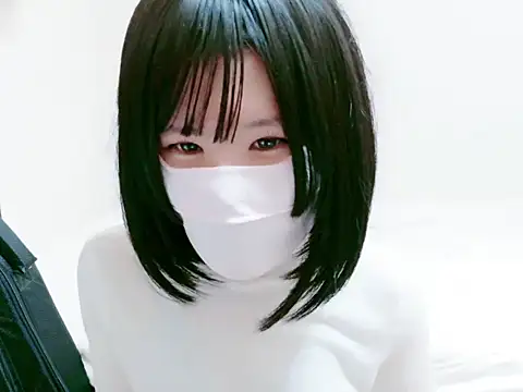 maika chan online show from November 3, 2025, 3:23 am