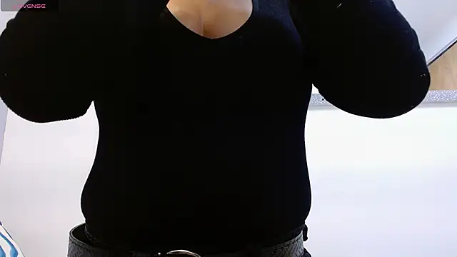 Snapshot of louis_k chatting on February 10, 2026, 11:31 am louis k online show from February 10, 2026, 11:31 am