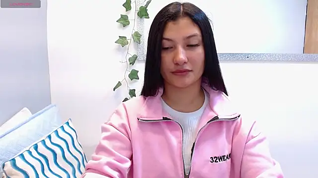 Snapshot of louis_k chatting on February 22, 2026, 11:23 am louis k online show from February 22, 2026, 11:23 am