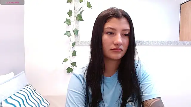 Snapshot of louis_k chatting on March 3, 2026, 11:28 am louis k online show from March 3, 2026, 11:28 am