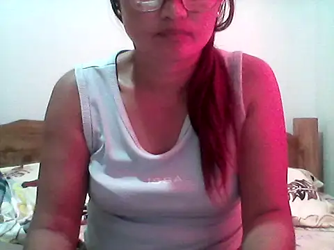 nathalie0045 online show from October 28, 2025, 5:39 am