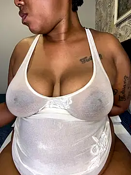 Snapshot of fatpussydallx chatting on September 23, 2025, 4:08 am fatpussydallx online show from September 23, 2025, 4:08 am
