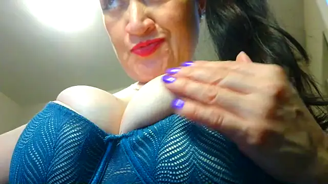 sharoldfox19 online show from January 14, 2026, 5:38 pm