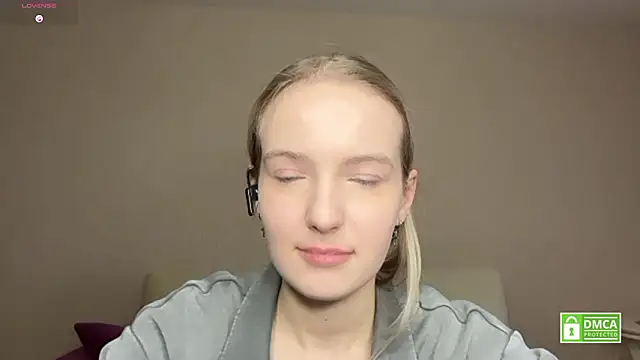 HongTomczak online show from February 23, 2026, 7:42 am