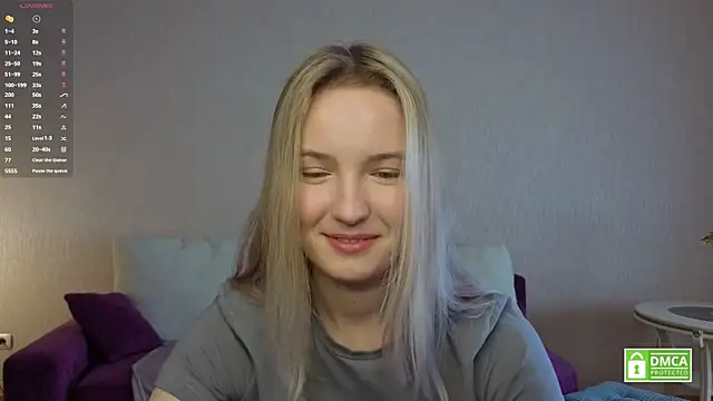 HongTomczak online show from July 14, 2026, 7:35 am
