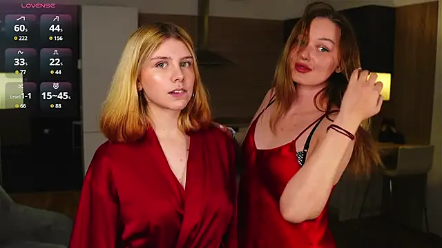 HermelindaKopczyk online show from September 19, 2025, 4:33 pm