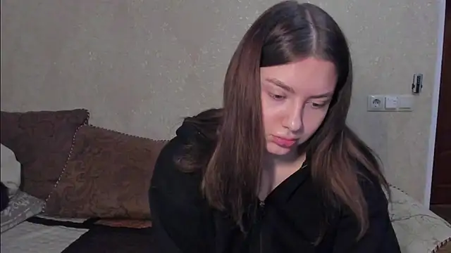 Snapshot of muuur_fam chatting on December 20, 2025, 3:20 am muuur fam online show from December 20, 2025, 3:20 am