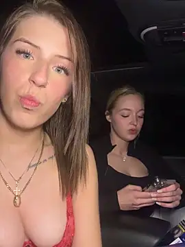 Snapshot of lisapeperoni chatting on March 4, 2026, 6:59 pm lisapeperoni online show from March 4, 2026, 6:59 pm