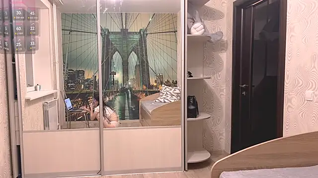 Snapshot of TianaWidell chatting on November 3, 2025, 1:26 pm TianaWidell online show from November 3, 2025, 1:26 pm