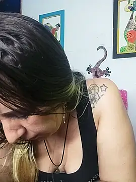 isabella lovem online show from November 14, 2025, 12:31 pm