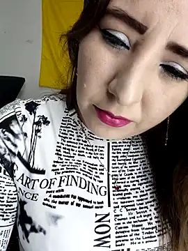 isabella lovem online show from March 28, 2026, 9:38 pm