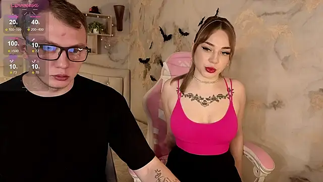 Crystal-Nuts online show from November 11, 2025, 12:38 am