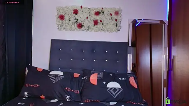 madisonwalkeeer online show from October 17, 2025, 4:42 pm