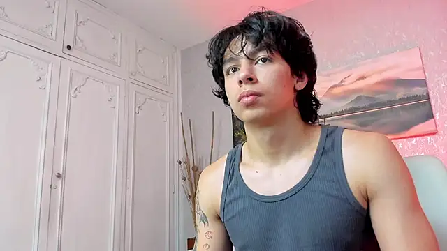 Snapshot of Tyler_durten chatting on January 18, 2026, 7:12 am Tyler durten online show from January 18, 2026, 7:12 am