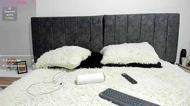 AlejandroLoouis online show from September 18, 2025, 10:40 am