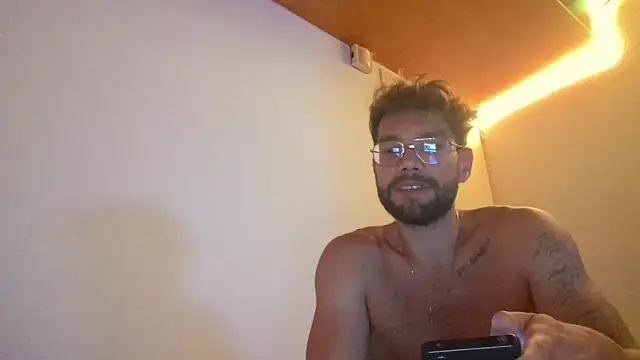 SweetBoyToy online show from September 24, 2025, 12:40 am