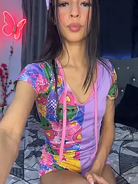 Snapshot of katy_cutie_ chatting on October 9, 2025, 4:13 am katy cutie online show from October 9, 2025, 4:13 am