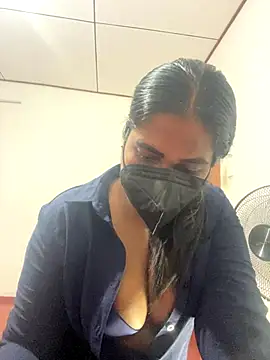 Choco Chuby online show from November 20, 2025, 11:22 am