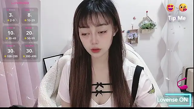 Abb-qiaoyi online show from December 15, 2025, 1:28 pm