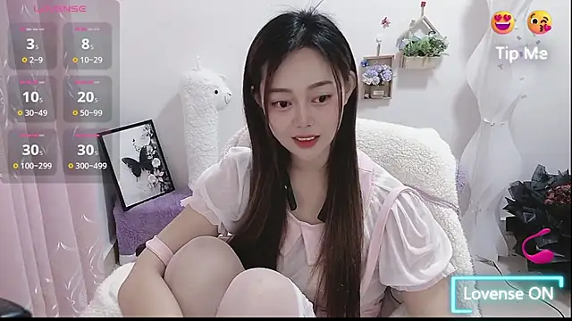 Abb-qiaoyi online show from November 28, 2025, 3:39 am