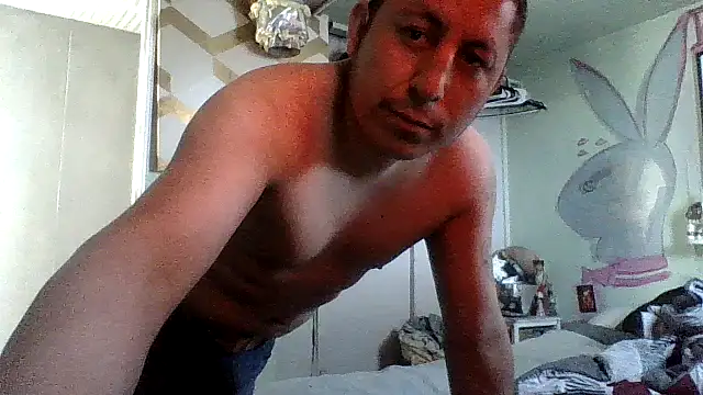 Snapshot of B3toBaby chatting on May 18, 2026, 8:02 pm B3toBaby online show from May 18, 2026, 8:02 pm