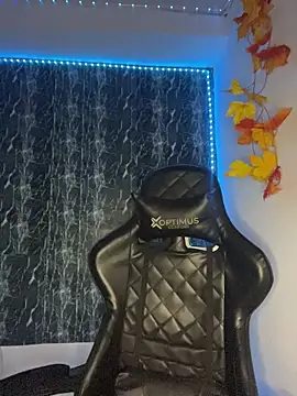 Alejandro BigCock22 online show from November 15, 2025, 4:38 am