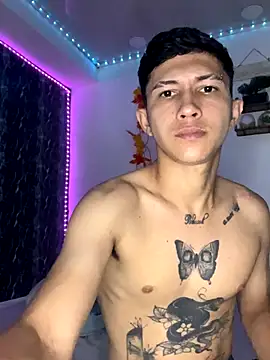 Snapshot of Alejandro_BigCock22 chatting on September 9, 2025, 3:16 am Alejandro BigCock22 online show from September 9, 2025, 3:16 am