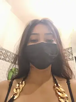 aaliyababe11 online show from August 3, 2026, 7:53 pm
