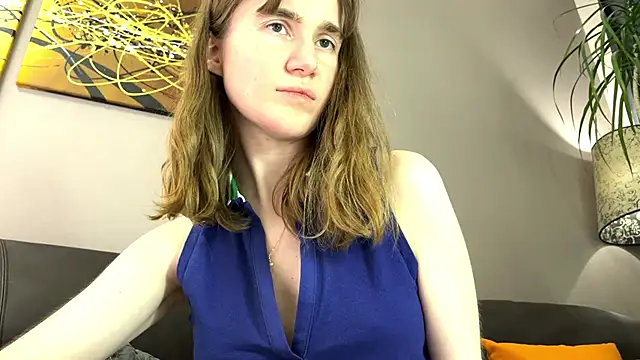 velina   online show from November 14, 2025, 6:44 pm