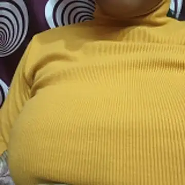 Snapshot of WildKavya chatting on November 28, 2025, 6:19 pm WildKavya online show from November 28, 2025, 6:19 pm