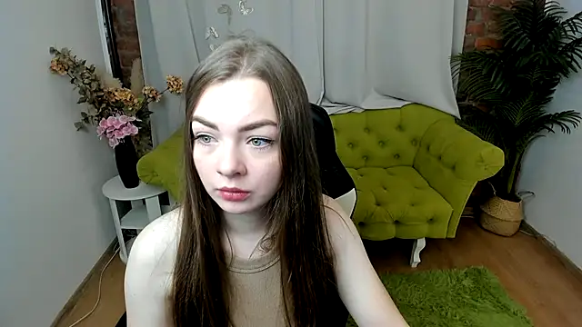 Shying Chloe online show from October 3, 2025, 7:21 am