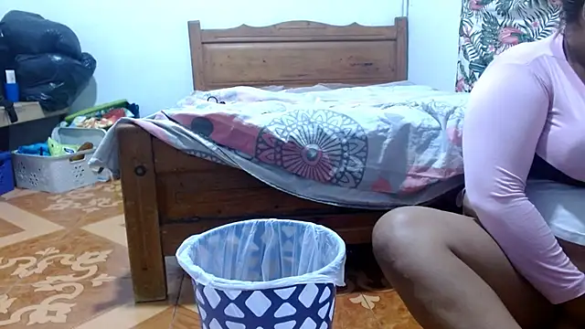 69smallstar online show from July 14, 2026, 11:49 am