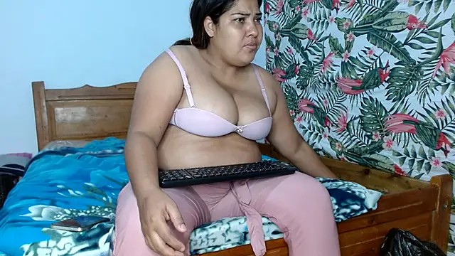 69smallstar online show from February 20, 2026, 12:29 pm