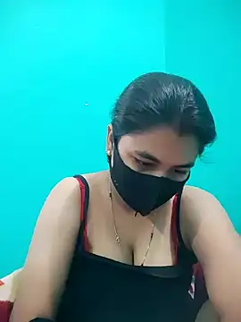 DivyaBhabhi69xh online show from March 18, 2026, 6:05 am