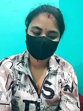 DivyaBhabhi69xh online show from March 18, 2026, 6:09 pm