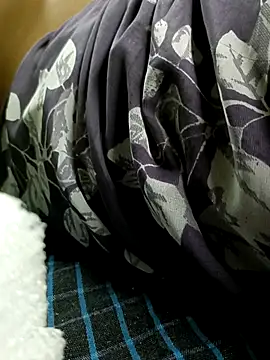 Hot pooja55 online show from September 14, 2025, 3:12 pm