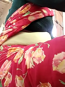 Hot pooja55 online show from October 5, 2025, 2:13 am