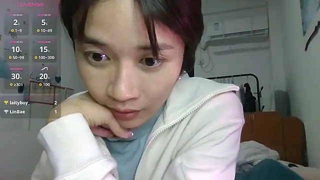 Monice1314 online show from October 23, 2025, 12:37 pm