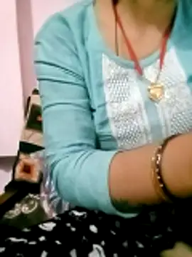 Hot tin74 online show from April 11, 2026, 4:10 pm