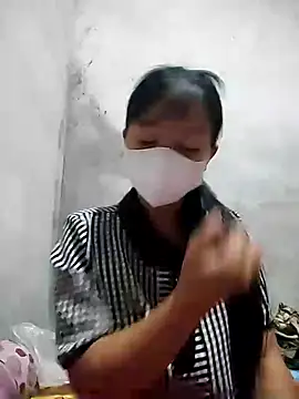 Lilyy-y online show from October 14, 2025, 9:36 pm