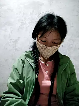 Lilyy-y online show from October 22, 2025, 9:24 pm