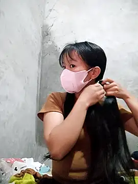 Lilyy-y online show from October 7, 2025, 9:27 pm